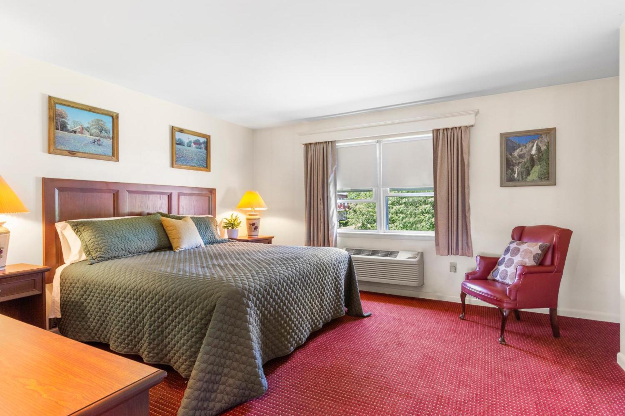 Blue Spruce Inn & Suites Valatie Экстерьер фото